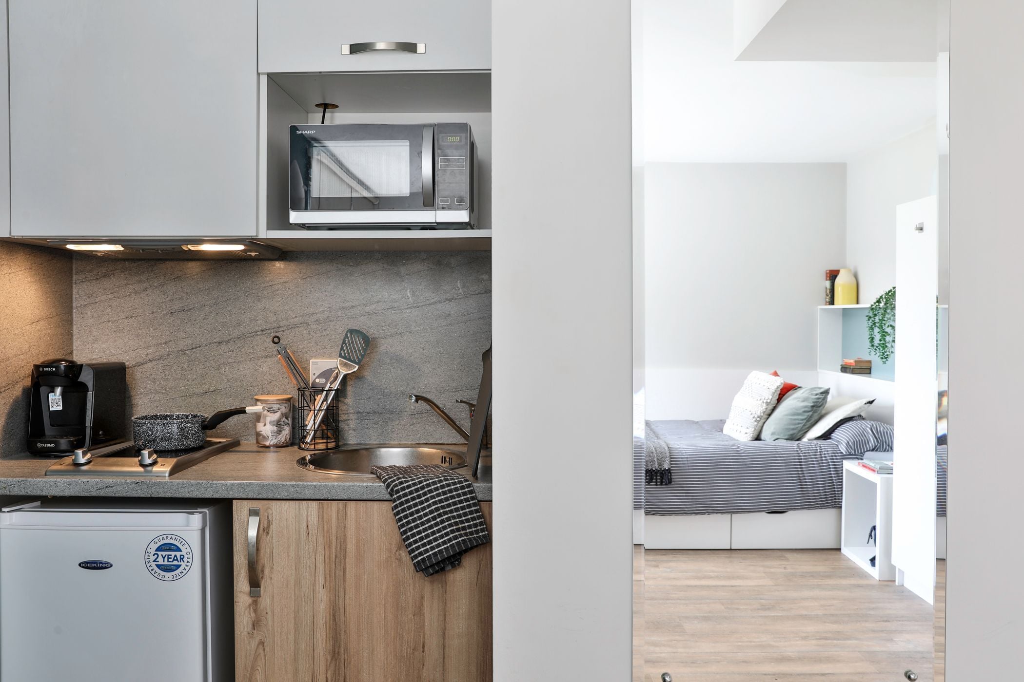 Classic Bigger Studio